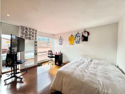Apartamento de 2 alcobas en venta en Usaquen, Bogotá, 151 m² · foto 11 de 16