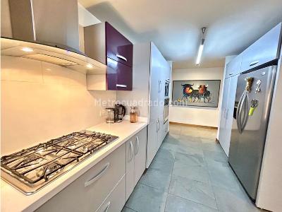 Apartamento de 3 alcobas en venta en Usaquen, Bogotá, 205 m² · foto 12 de 20