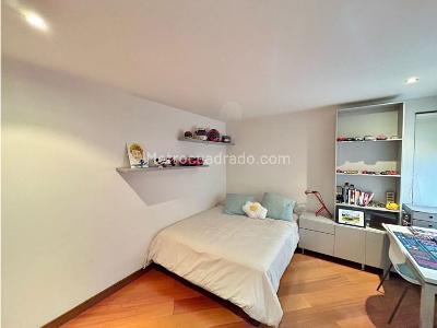 Apartamento de 3 alcobas en venta en Usaquen, Bogotá, 205 m² · foto 18 de 20