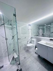 Apartamento de 3 alcobas en venta en Los Rosales, Bogotá, 200 m² · foto 8 de 10