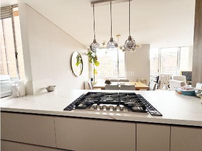 Apartamento de 3 alcobas en venta en Chico Norte, Bogotá, 140 m² · foto 7 de 20