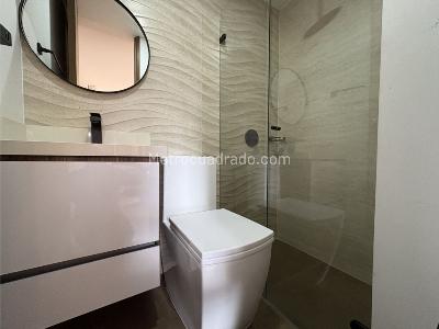 Apartamento de 3 alcobas en venta en Los Rosales, Bogotá, 163 m² · foto 17 de 20
