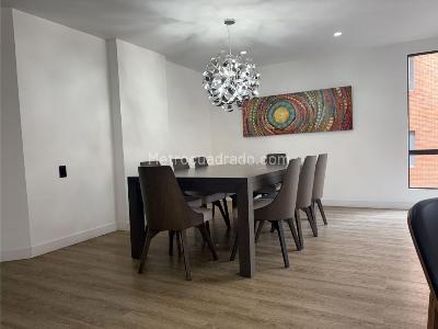 Apartamento de 3 alcobas en venta en Los Rosales, Bogotá, 163 m² · foto 6 de 20