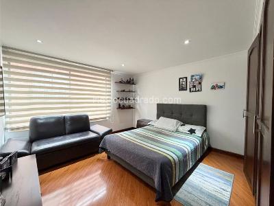 Apartamento de 3 alcobas en venta en Chico Norte, Bogotá, 189 m² · foto 11 de 16