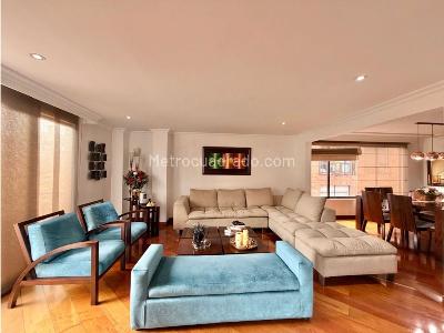 Apartamento de 3 alcobas en venta en Chico Norte, Bogotá, 189 m² · foto 2 de 16