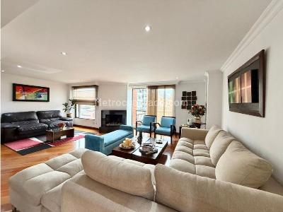 Apartamento de 3 alcobas en venta en Chico Norte, Bogotá, 189 m² · foto 4 de 16