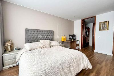 Apartamento de 2 alcobas en venta en Chico Norte, Bogotá, 121 m² · foto 6 de 10