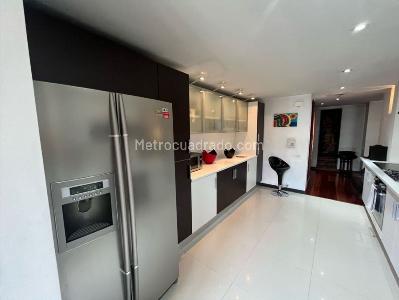 Apartamento de 2 alcobas en venta en Chico Norte, Bogotá, 162 m² · foto 11 de 20