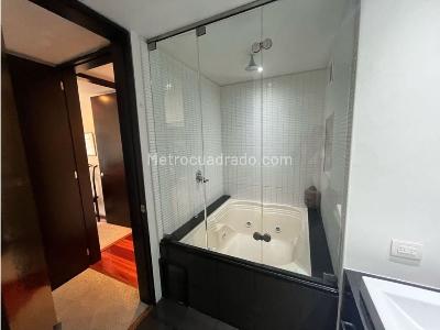 Apartamento de 2 alcobas en venta en Chico Norte, Bogotá, 162 m² · foto 16 de 20