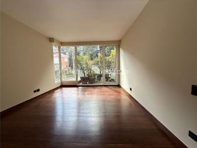 Apartamento de 2 alcobas en venta en Chico Norte, Bogotá, 157 m² · foto 8 de 18