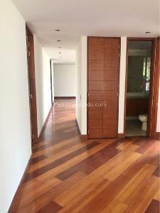 Apartamento de 3 alcobas en venta en Usaquen, Bogotá, 160 m² · foto 13 de 18