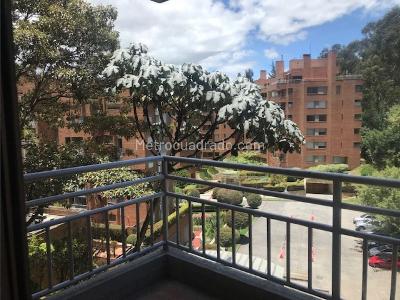 Apartamento de 3 alcobas en venta en Usaquen, Bogotá, 160 m² · foto 3 de 18