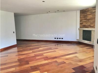 Apartamento de 3 alcobas en venta en Usaquen, Bogotá, 160 m² · foto 4 de 18