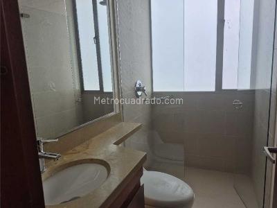 Apartamento de 2 alcobas en venta en El Nogal, Bogotá, 119 m² · foto 12 de 14