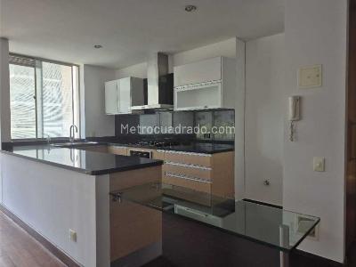 Apartamento de 2 alcobas en venta en El Nogal, Bogotá, 119 m² · foto 4 de 14