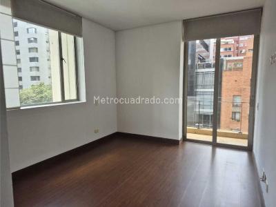 Apartamento de 2 alcobas en venta en El Nogal, Bogotá, 119 m² · foto 8 de 14