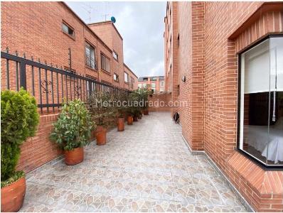 Apartamento de 3 alcobas en venta en Usaquen, Bogotá, 157 m² · foto 10 de 18