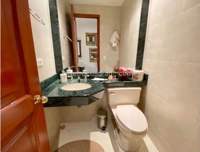 Apartamento de 3 alcobas en venta en Usaquen, Bogotá, 157 m² · foto 13 de 18