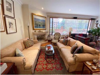 Apartamento de 3 alcobas en venta en Usaquen, Bogotá, 157 m² · foto 2 de 18