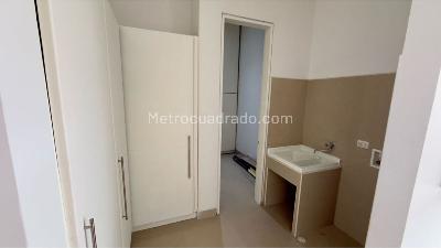 Apartamento de 2 alcobas en venta en Chico Norte, Bogotá, 143 m² · foto 18 de 20