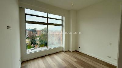 Apartamento de 2 alcobas en venta en Chico Norte, Bogotá, 143 m² · foto 5 de 20