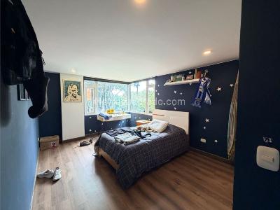 Apartamento de 3 alcobas en venta en La Cabrera, Bogotá, 140 m² · foto 10 de 13