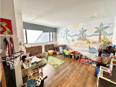 Apartamento de 3 alcobas en venta en Usaquen, Bogotá, 238 m² · foto 16 de 16