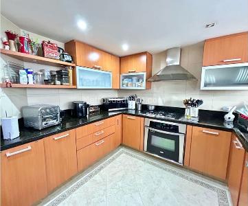 Apartamento de 3 alcobas en venta en Usaquen, Bogotá, 238 m² · foto 9 de 16