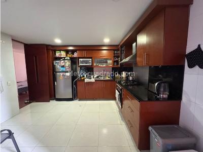 Apartamento de 3 alcobas en venta en Usaquen, Bogotá, 145 m² · foto 4 de 11