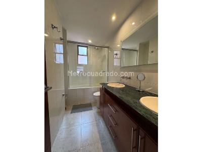 Apartamento de 3 alcobas en venta en Usaquen, Bogotá, 145 m² · foto 9 de 11