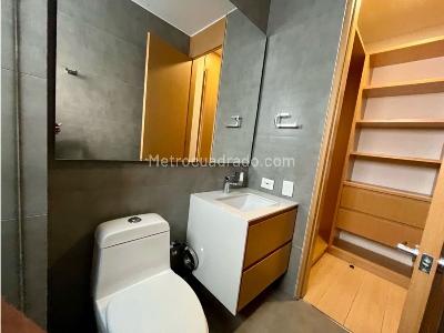 Apartamento de 2 alcobas en venta en Chico Norte, Bogotá, 97 m² · foto 14 de 20