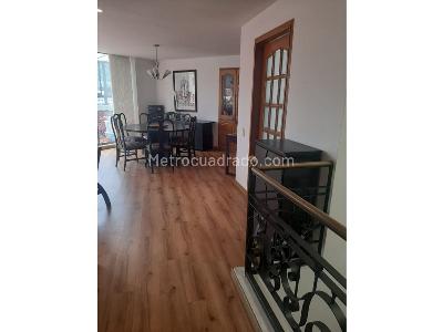 Apartamento de 3 alcobas en venta en Chico Norte, Bogotá, 153 m² · foto 3 de 20