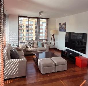 Apartamento de 2 alcobas en venta en Chico Norte, Bogotá, 112 m² · foto 3 de 10
