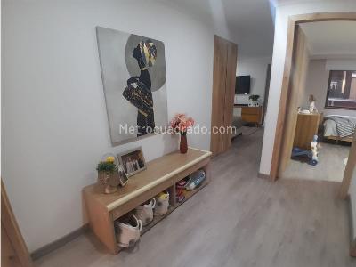 Apartamento de 3 alcobas en venta en Los Rosales, Bogotá, 139 m² · foto 18 de 20