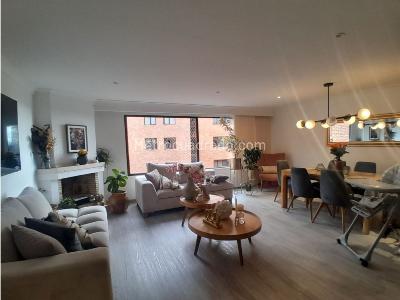 Apartamento de 3 alcobas en venta en Los Rosales, Bogotá, 139 m² · foto 19 de 20