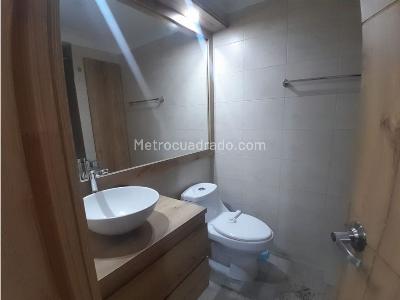 Apartamento de 3 alcobas en venta en Los Rosales, Bogotá, 139 m² · foto 7 de 20