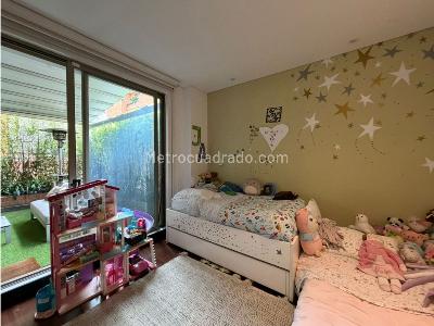 Apartamento de 3 alcobas en venta en Chico Norte, Bogotá, 296 m² · foto 12 de 20