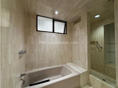 Apartamento de 2 alcobas en venta en La Cabrera, Bogotá, 296 m² · foto 20 de 20