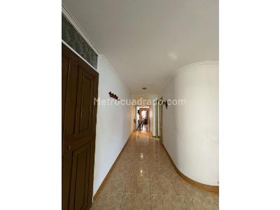 Apartamento de 3 alcobas en venta en Usaquen, Bogotá, 190 m² · foto 12 de 13