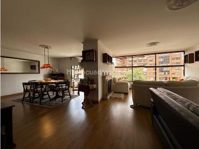 Apartamento de 3 alcobas en venta en Usaquen, Bogotá, 190 m² · foto 3 de 13