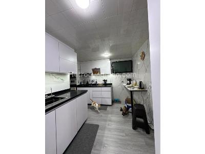 Apartamento de 3 alcobas en venta en Usaquen, Bogotá, 190 m² · foto 5 de 13