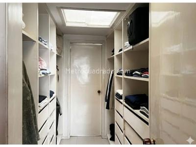 Apartamento de 3 alcobas en venta en Usaquen, Bogotá, 233 m² · foto 11 de 15