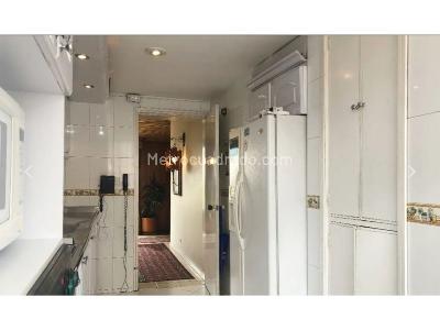 Apartamento de 3 alcobas en venta en Usaquen, Bogotá, 233 m² · foto 9 de 15