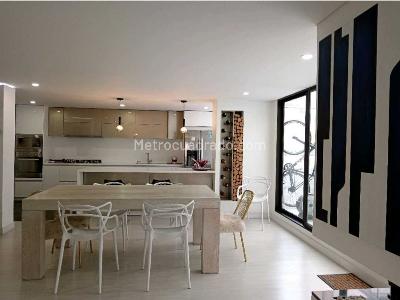 Apartamento de 3 alcobas en venta en Chico Norte, Bogotá, 137 m² · foto 13 de 20