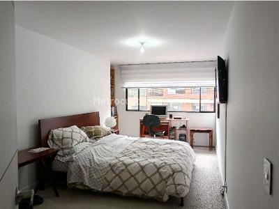 Apartamento de 3 alcobas en venta en Chico Norte, Bogotá, 137 m² · foto 15 de 20