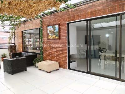 Apartamento de 3 alcobas en venta en Chico Norte, Bogotá, 137 m² · foto 2 de 20