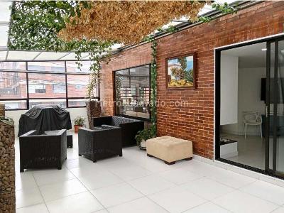 Apartamento de 3 alcobas en venta en Chico Norte, Bogotá, 137 m² · foto 3 de 20