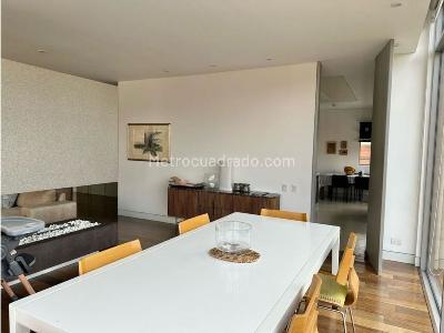 Apartamento de 4 alcobas en venta en Chico Norte, Bogotá, 330 m² · foto 6 de 20