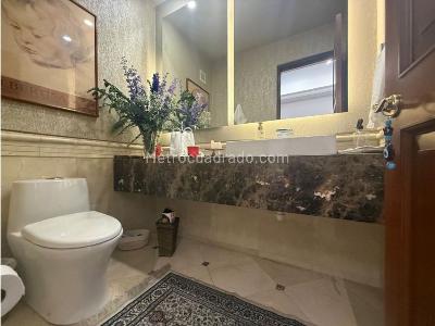 Apartamento de 3 alcobas en venta en Usaquen, Bogotá, 305 m² · foto 11 de 17