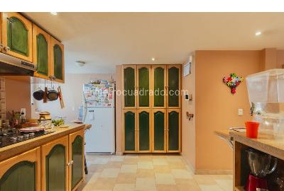 Apartamento de 3 alcobas en venta en Chico Norte, Bogotá, 310 m² · foto 6 de 20